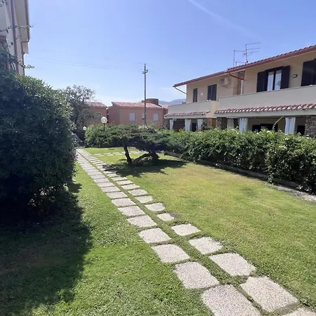 L'oasi Di Lidia بيت للعطل