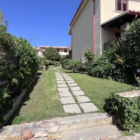 بيت للعطل L'oasi Di Lidia فيلاّسيمِيوس